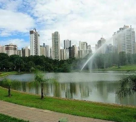 Gyn Temporada! Flat Proximo Ao Parque Vaca Brava! Apartment Гояния Екстериор снимка