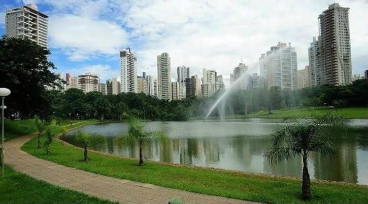 Gyn Temporada! Flat Proximo Ao Parque Vaca Brava! Apartment Гояния Екстериор снимка